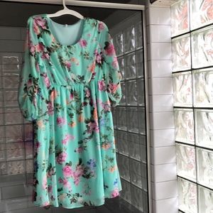 Pink Blush Mint Floral Dress Size Medium Maternity